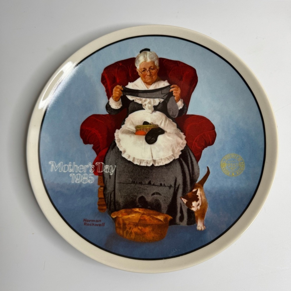 Norman Rockwell 1985 Mother's Day Plate Mending Time Edwin M Knowles 84-R70-2.10